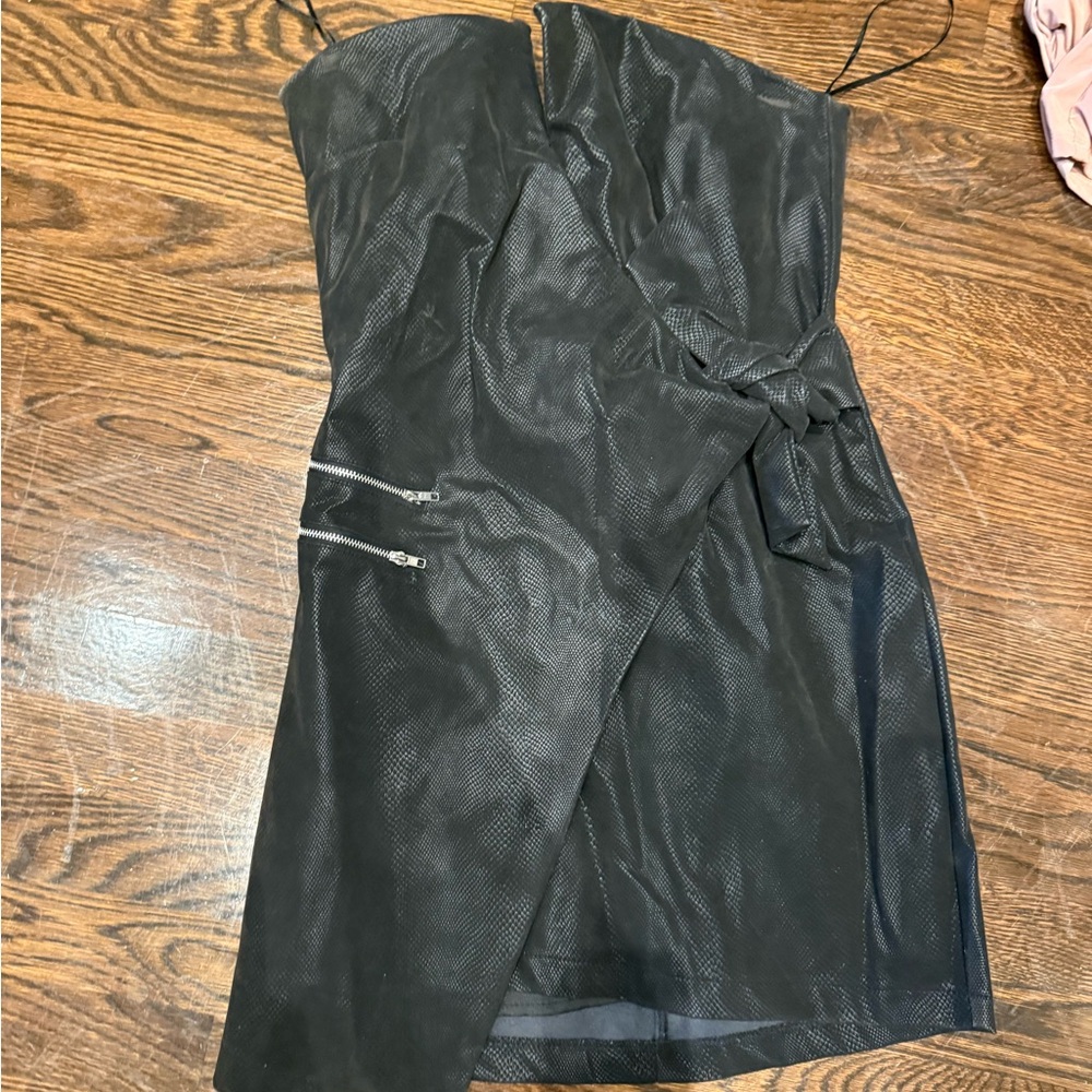 4SI3NNA Black Textured Strapless Mini Dress-new with tags